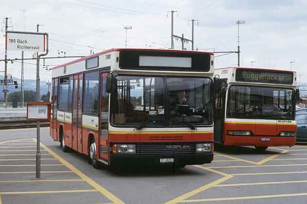 Pf&auml;ffikon SZ Bahnhof - 2002-07-24