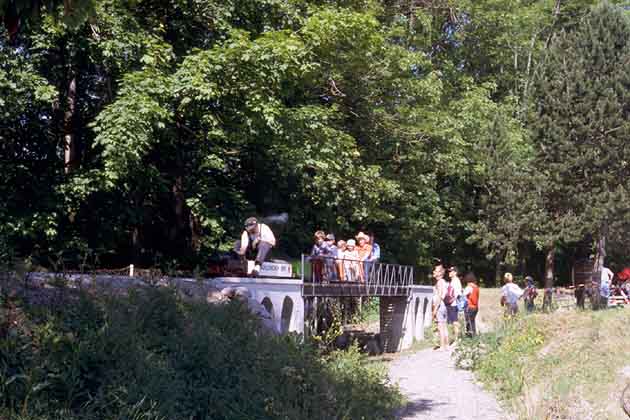 DMC-CH Z&uuml;rich-Gr&uuml;nau - 2004-05-20