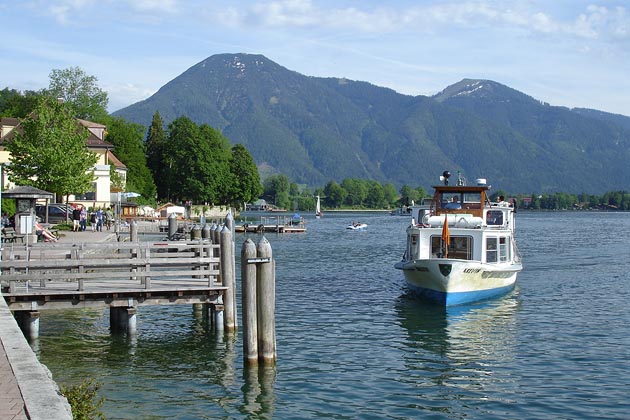Tegernsee, Tegernsee-Rathaus - 2009-05-21