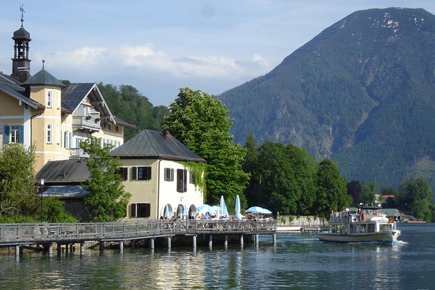 Tegernsee, Tegernsee-Rathaus - 2009-05-21