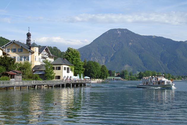 Tegernsee, Tegernsee-Rathaus - 2009-05-21